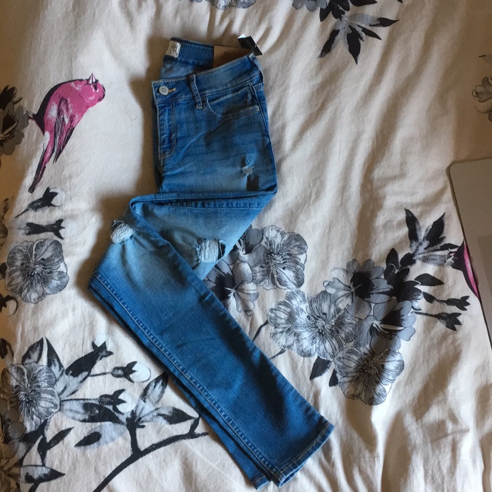 Hollister Super Skinny Jeans